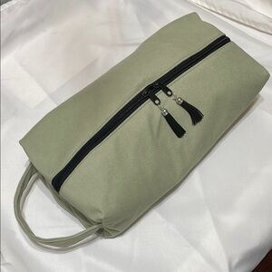 Olive Green Men's Travel Bag Dual Zipper